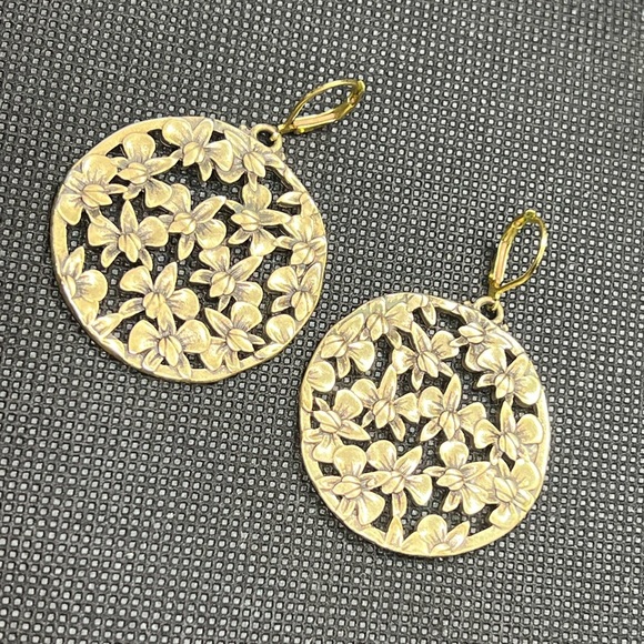 Vintage brassy toned orchid collage round dangle earrings. - Picture 3 of 6